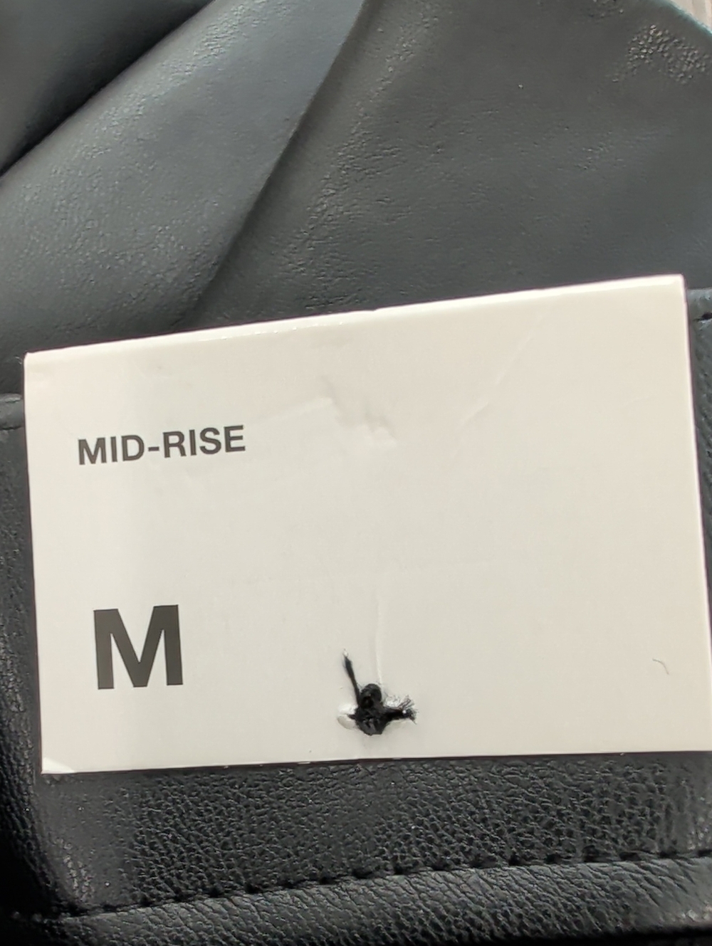 New ZARA Mid Rise Side Zipper Flat Front Black Faux Leather Cargo Leggings M - Picture 14 of 16